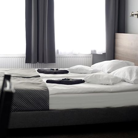Września Hostel Helios מראה חיצוני תמונה