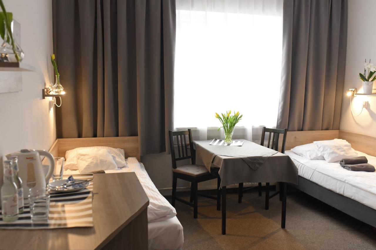 Września Hostel Helios מראה חיצוני תמונה